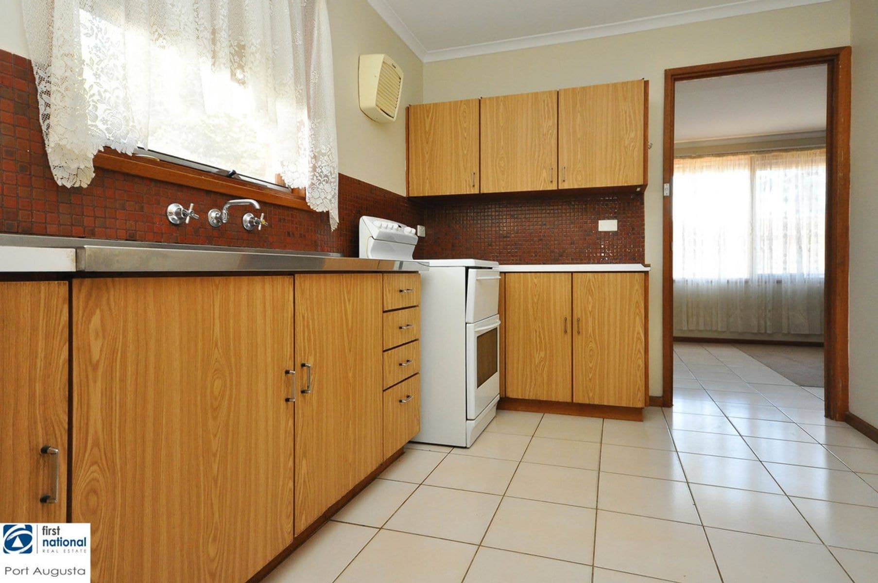 38 Davies Crescent, Port Augusta West SA 5700, Port Augusta West - Thumbnail 7