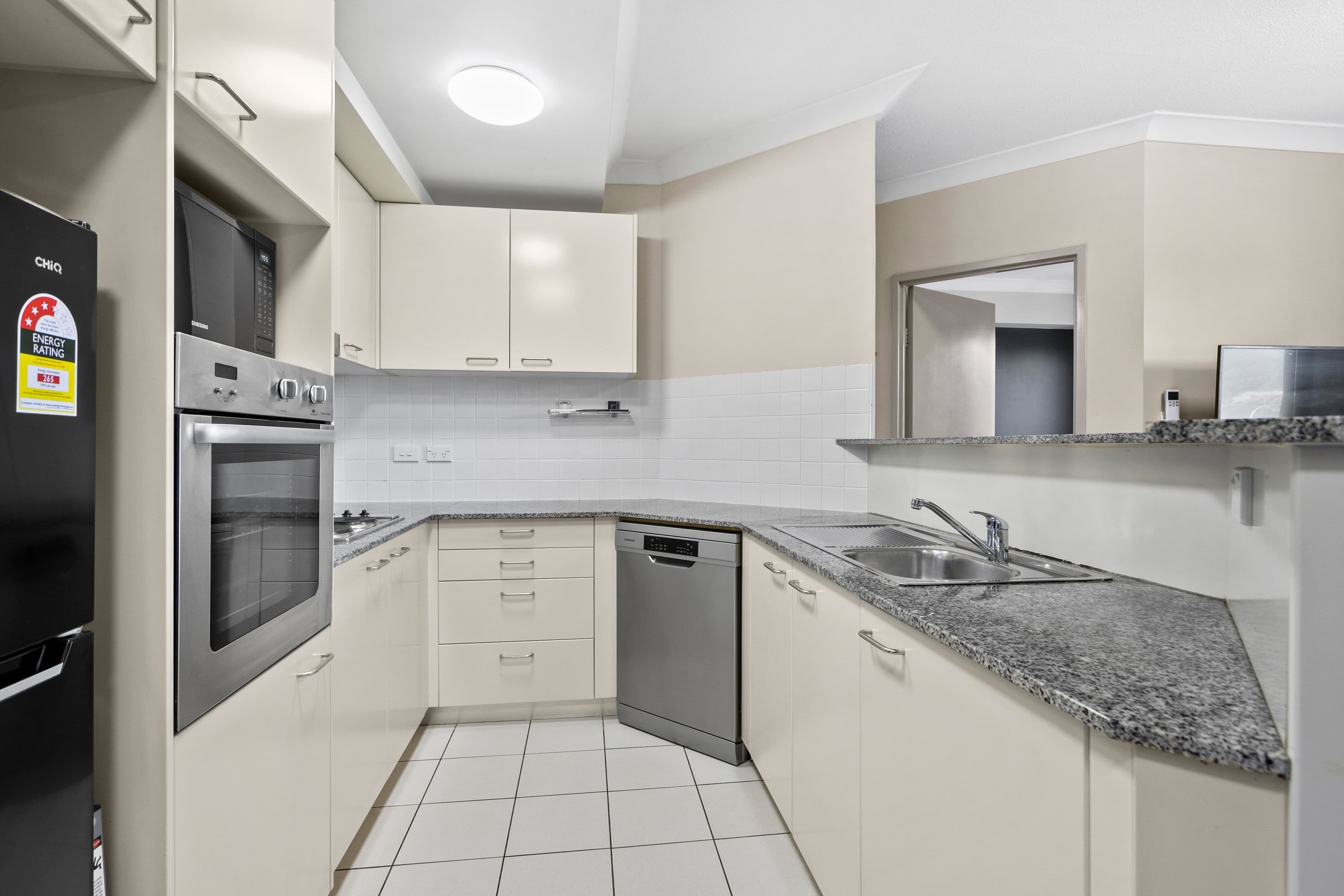 106/214-220 Princes Highway, Fairy Meadow NSW 2519, Fairy Meadow - Thumbnail 3