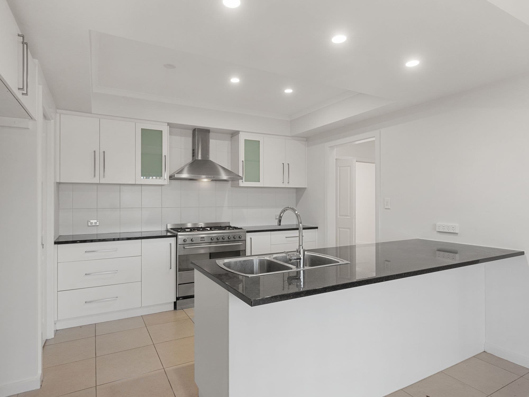 6 Regency Road, Happy Valley SA 5159, Happy Valley - Thumbnail 4