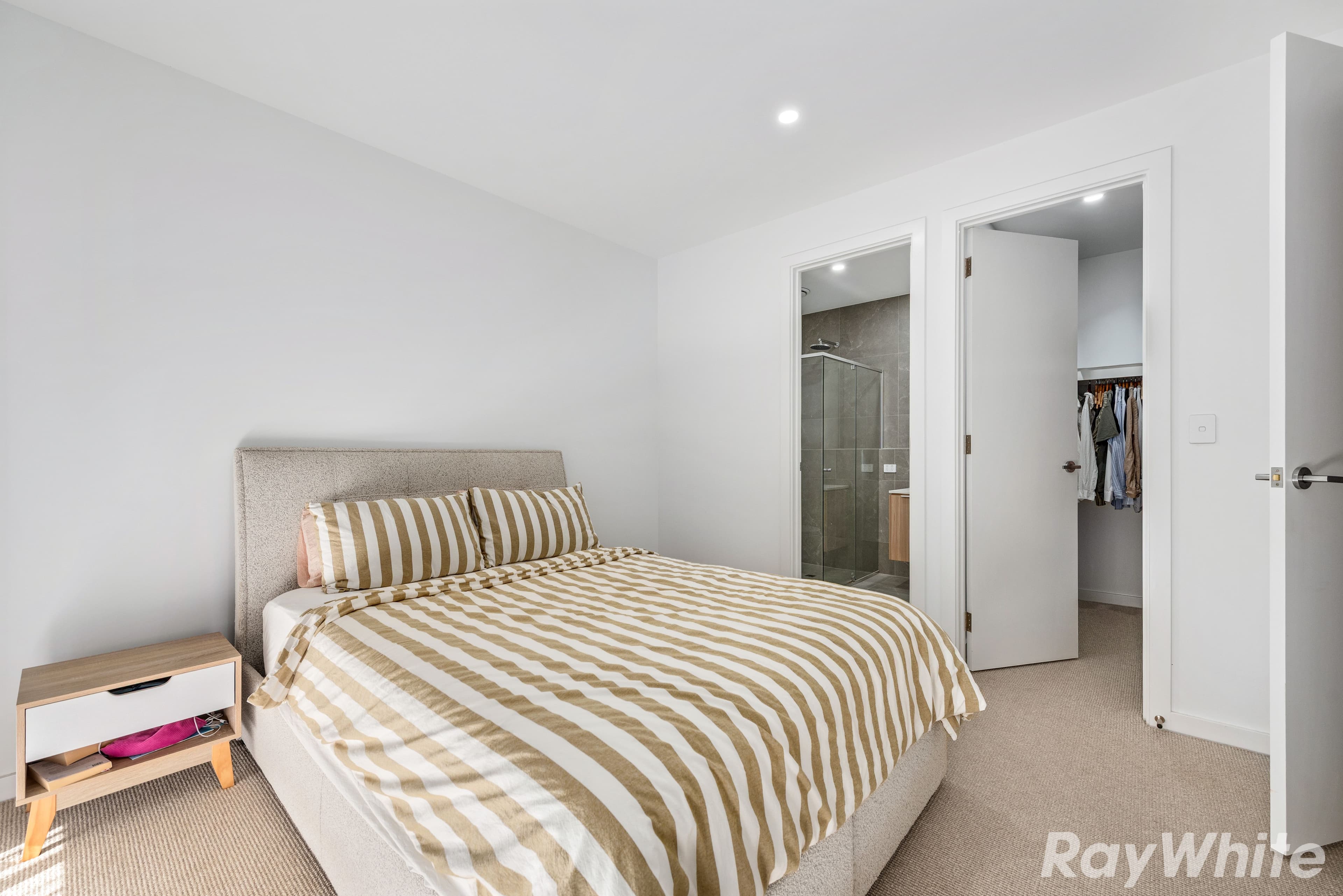 256 Seaford Road, Seaford SA 5169, Seaford Meadows - Thumbnail 3