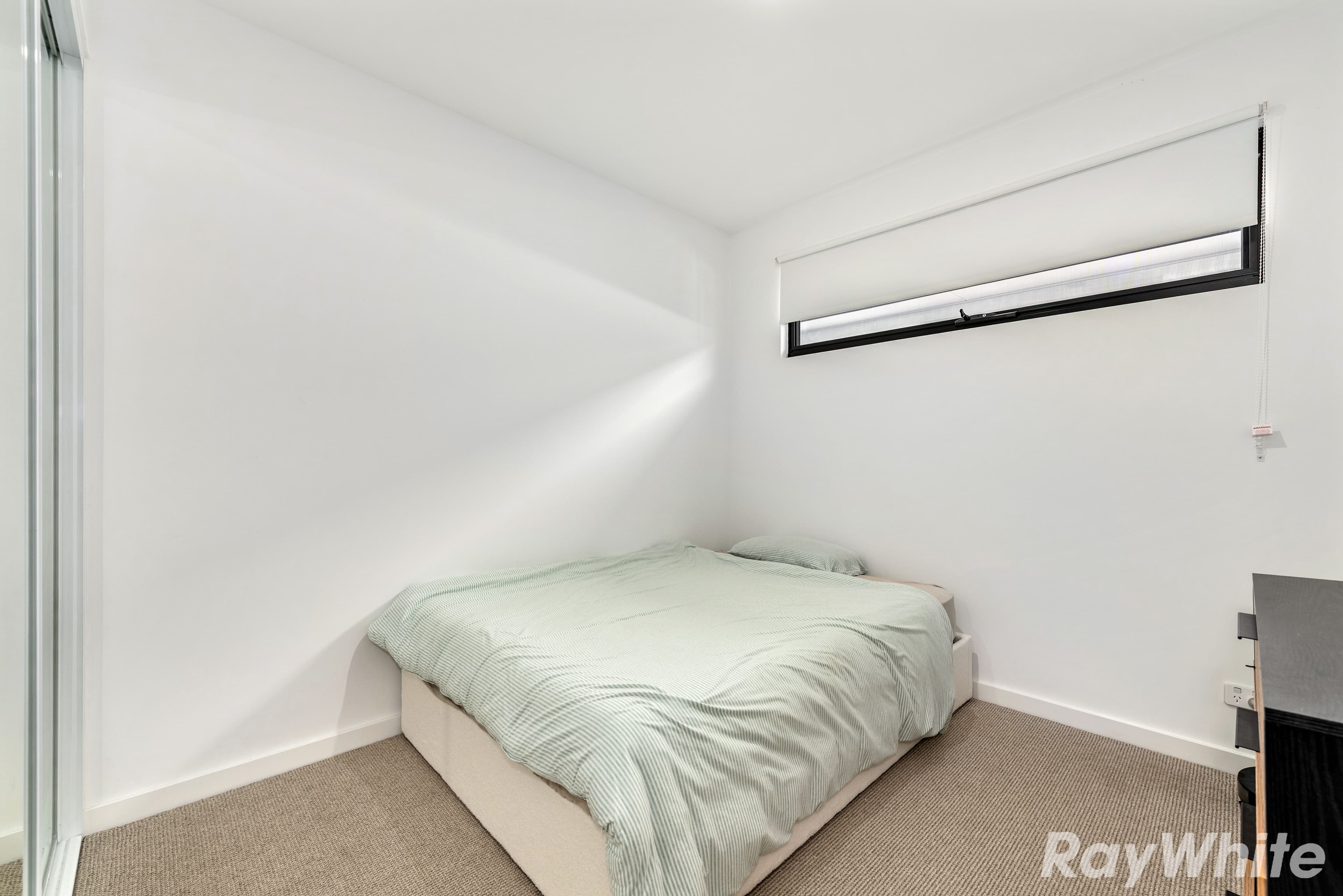 256 Seaford Road, Seaford SA 5169, Seaford Meadows - Thumbnail 8