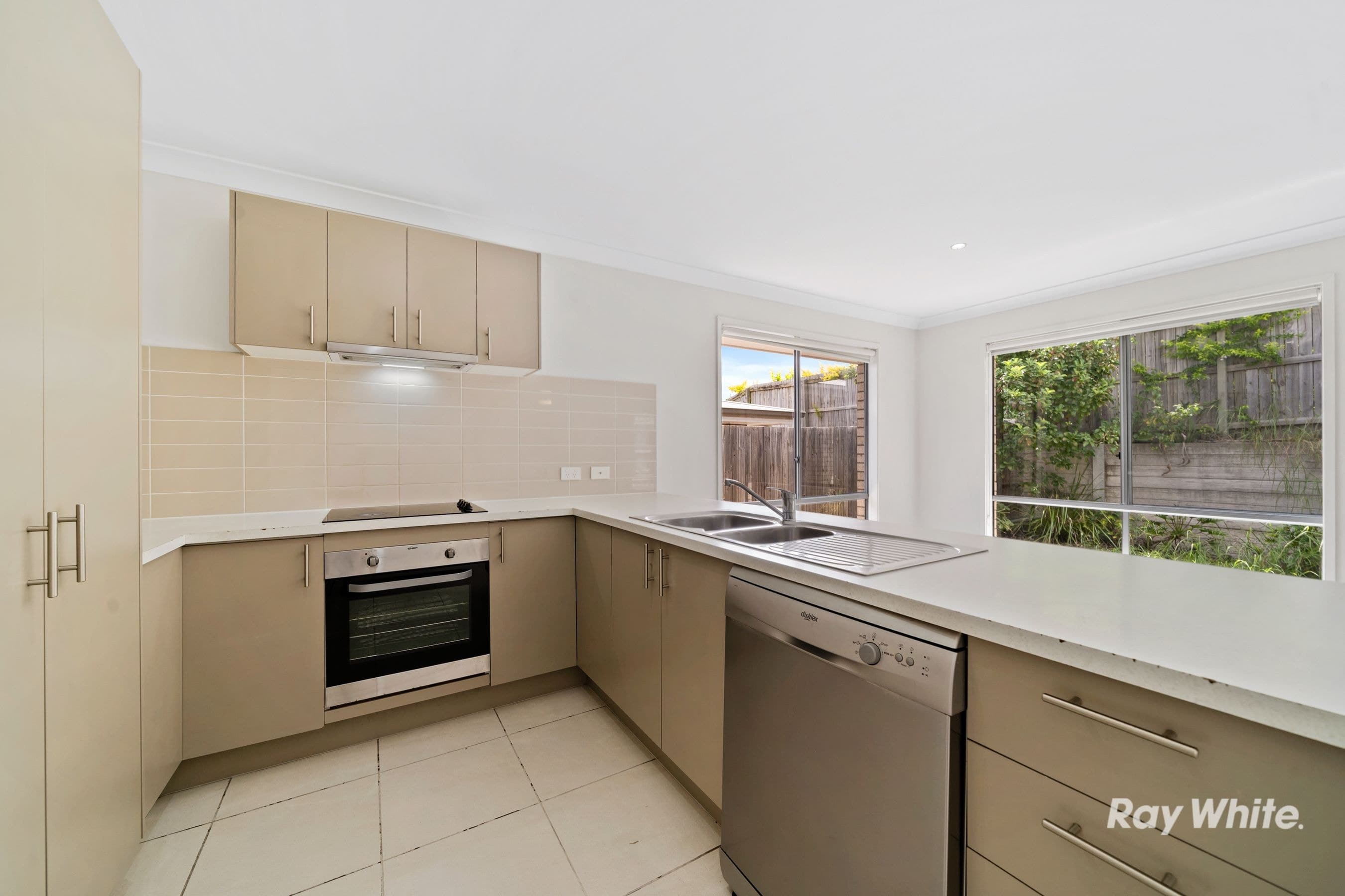 37 Stirling Circuit, Redbank Plains QLD 4301, Redbank Plains - Thumbnail 2