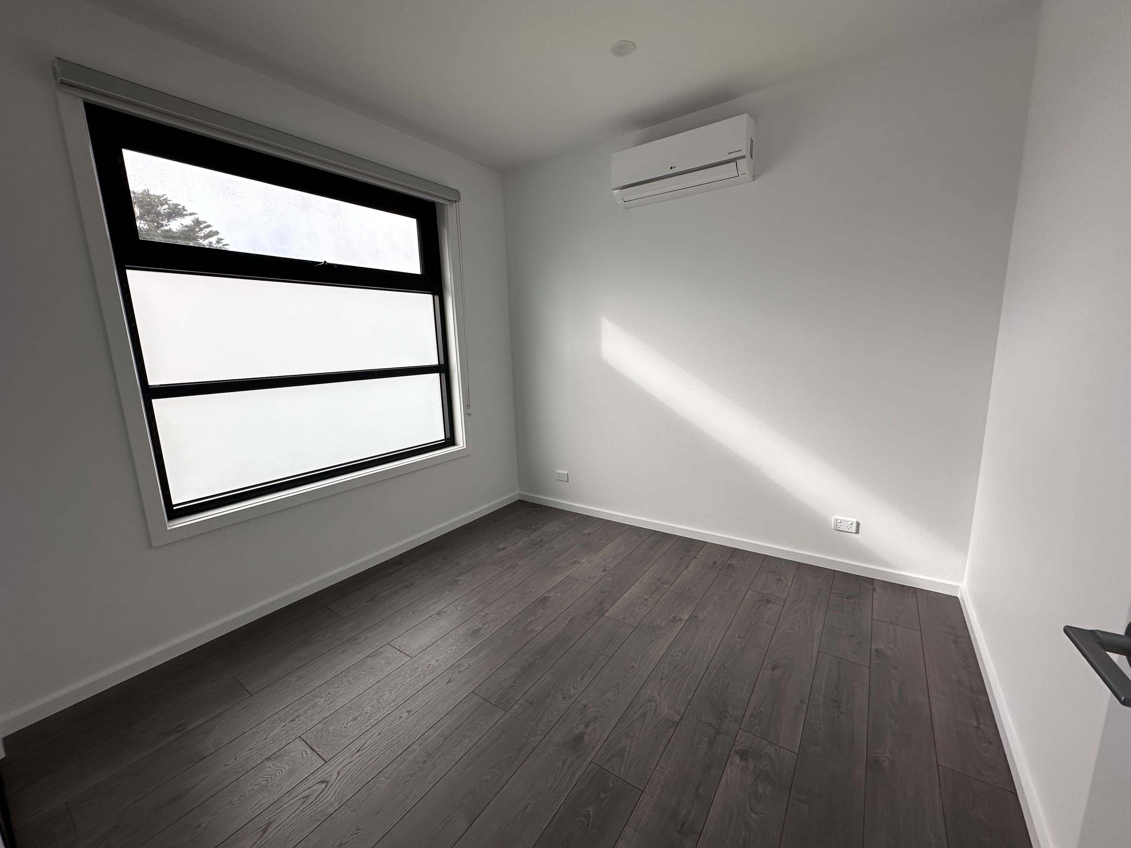4/40 Power Street, Dandenong VIC 3175, Dandenong - Thumbnail 2