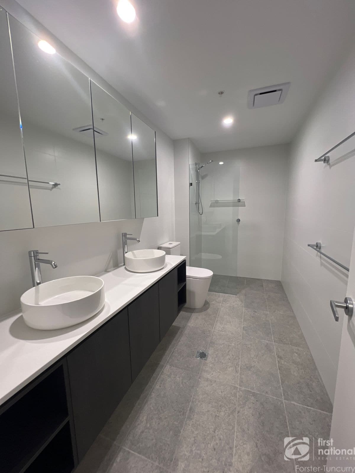 402/4 Lake Street, Forster NSW 2428, Forster - Thumbnail 4