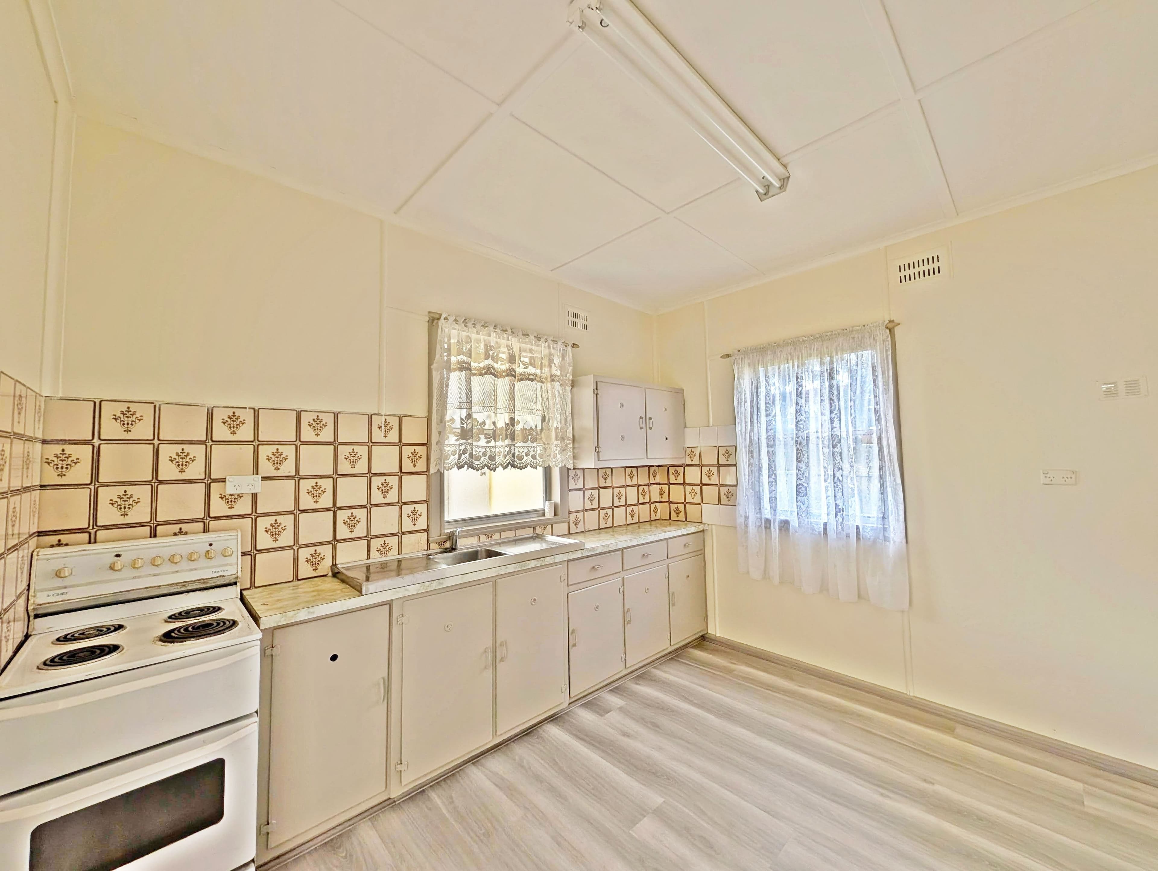 289 Canley Vale Road, Canley Heights NSW 2166, Canley Heights - Thumbnail 5