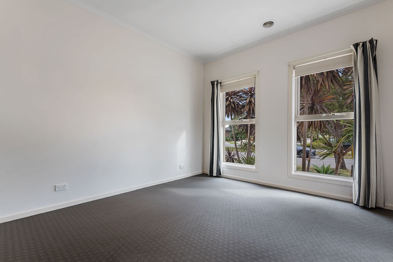 25 Highbury Circuit, Craigieburn VIC 3064, Craigieburn - Thumbnail 5