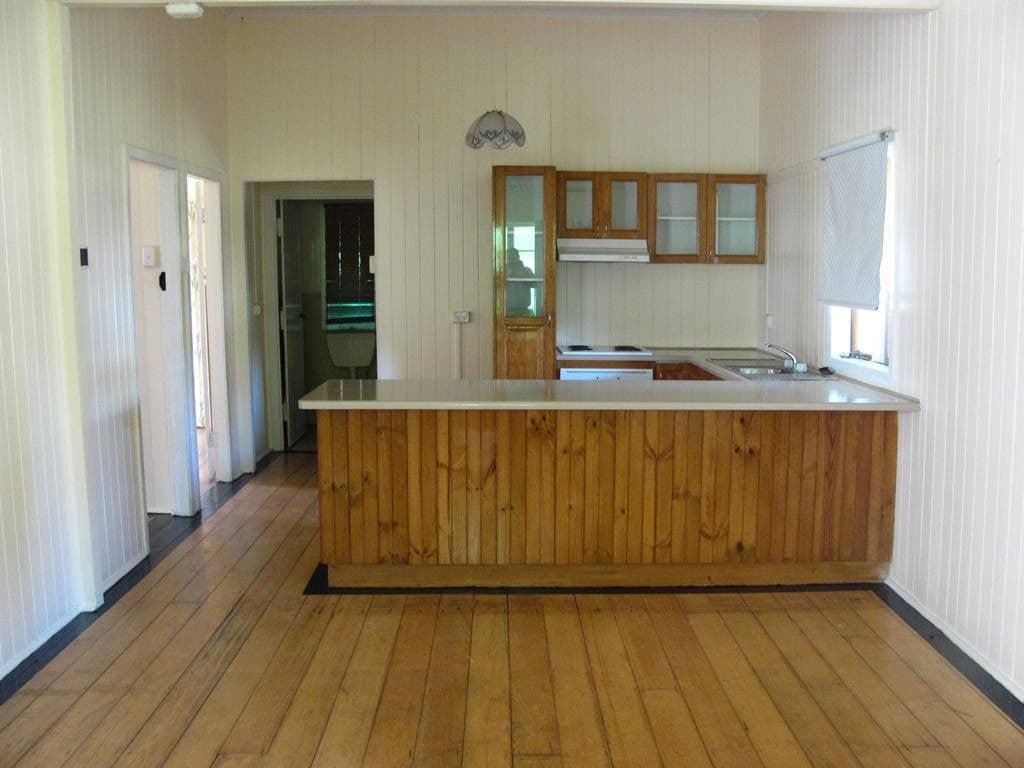 51 Crane Street, Longreach QLD 4730, Longreach - Thumbnail 5