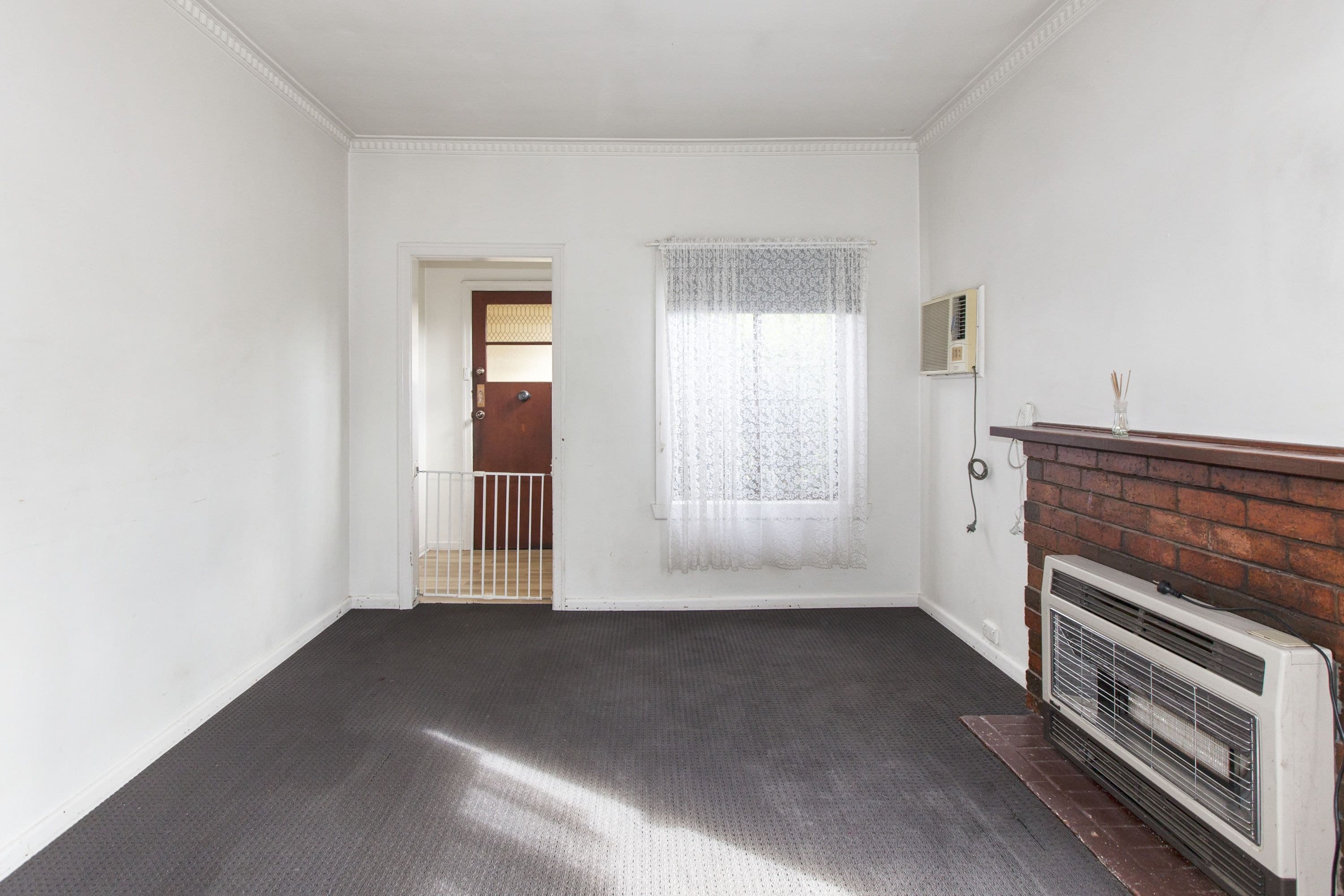 8 Wilmot Street, Ararat VIC 3377, Ararat - Thumbnail 2