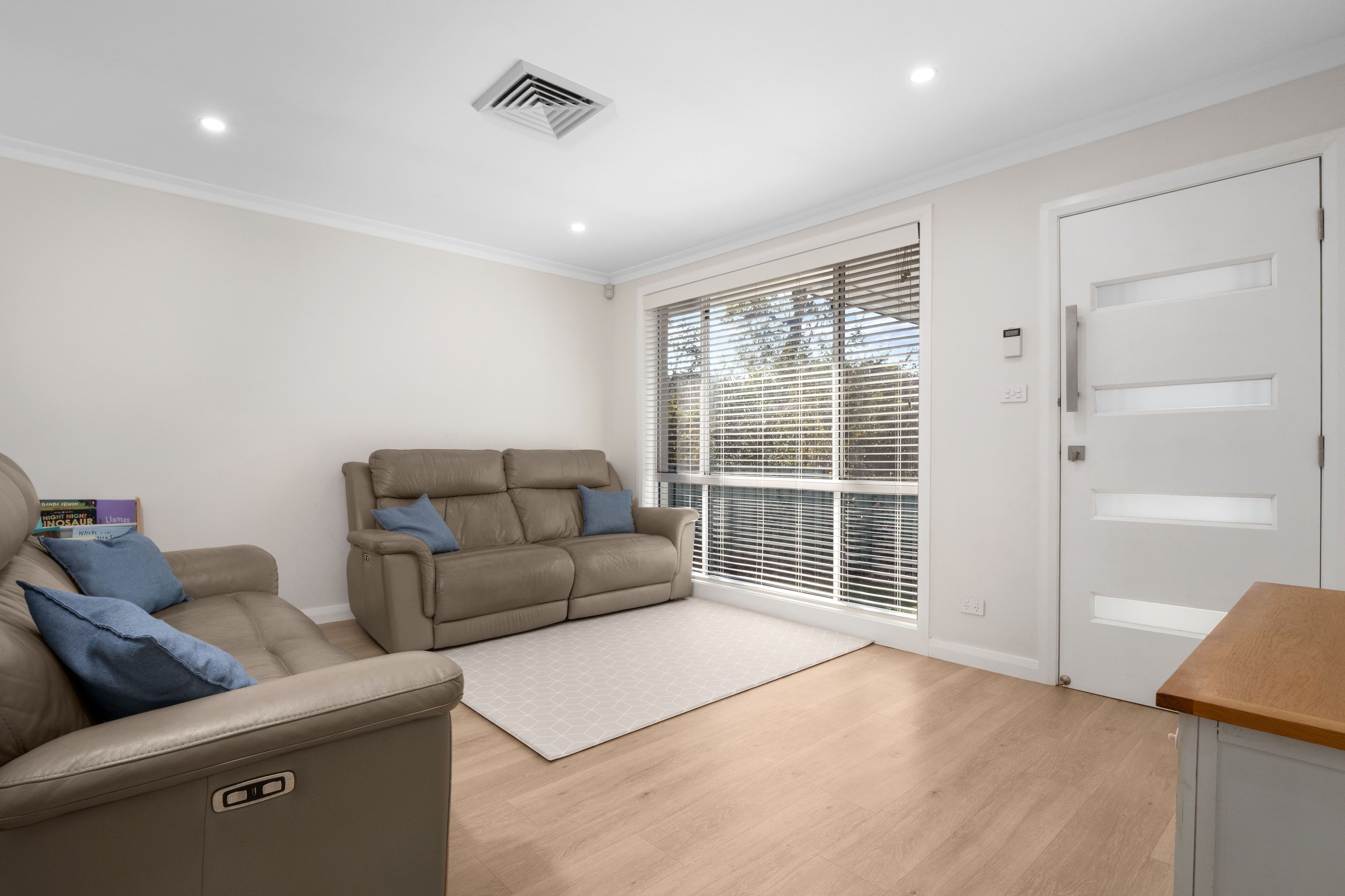 26 Grand Flaneur Avenue, Richmond NSW 2753, Richmond - Thumbnail 2