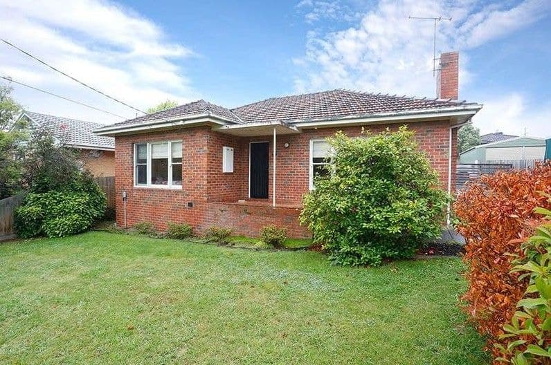 21 Simpson Drive, Mount Waverley VIC 3149, Mount Waverley - Image 1