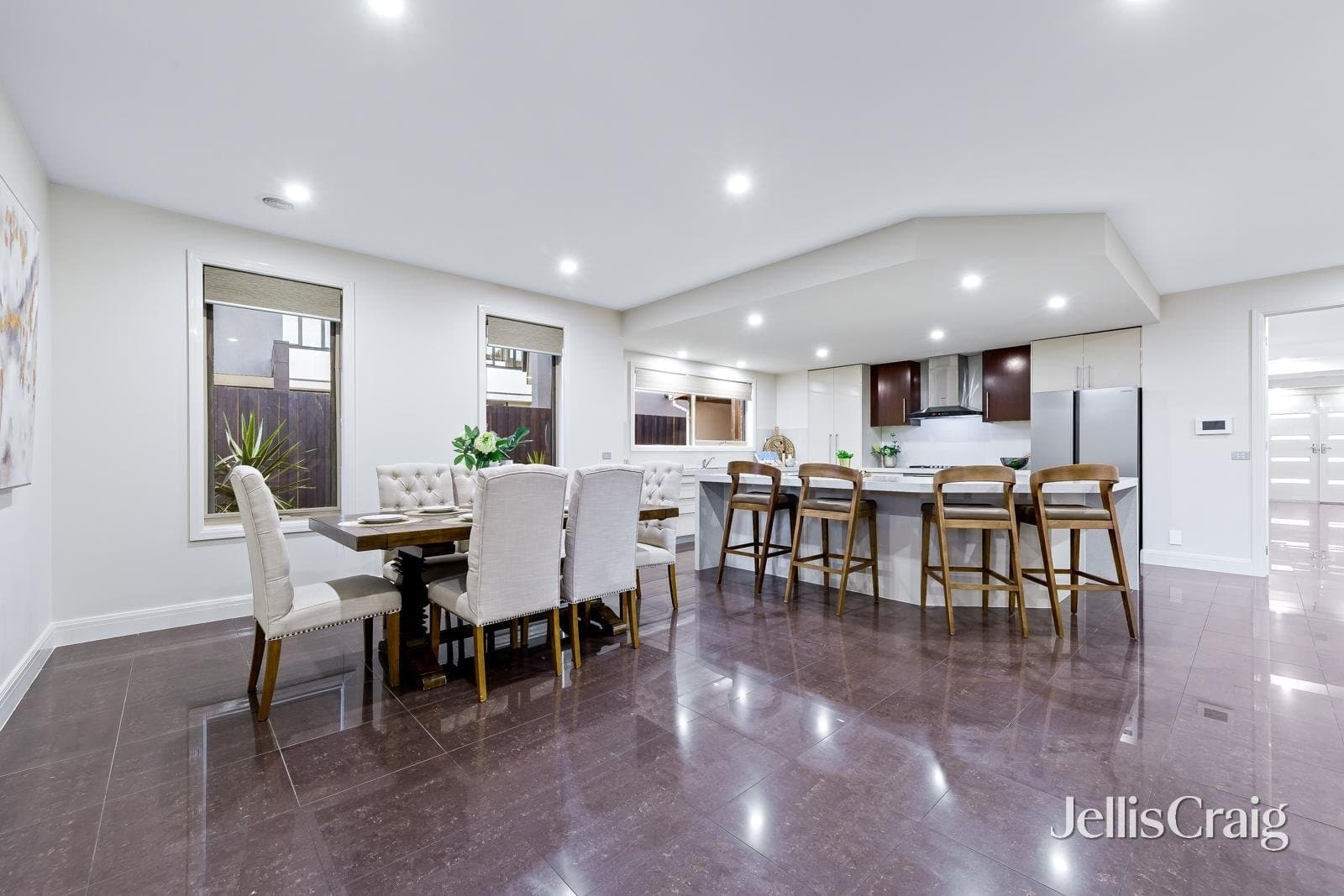 10 Subiaco Court, Glen Waverley, Glen Waverley - Thumbnail 5