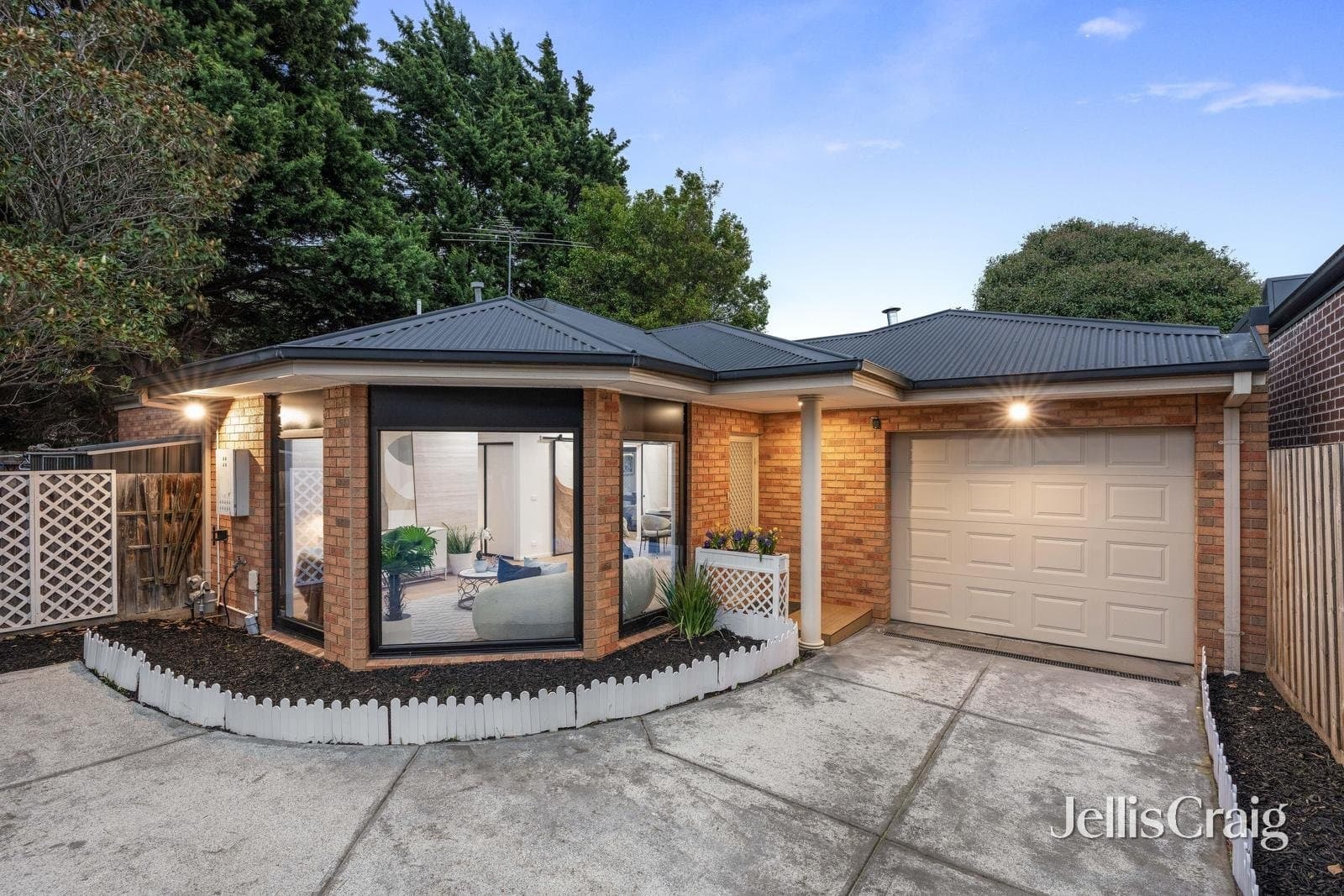 2/5 Peveril Street, Glen Waverley, Glen Waverley - Thumbnail 2