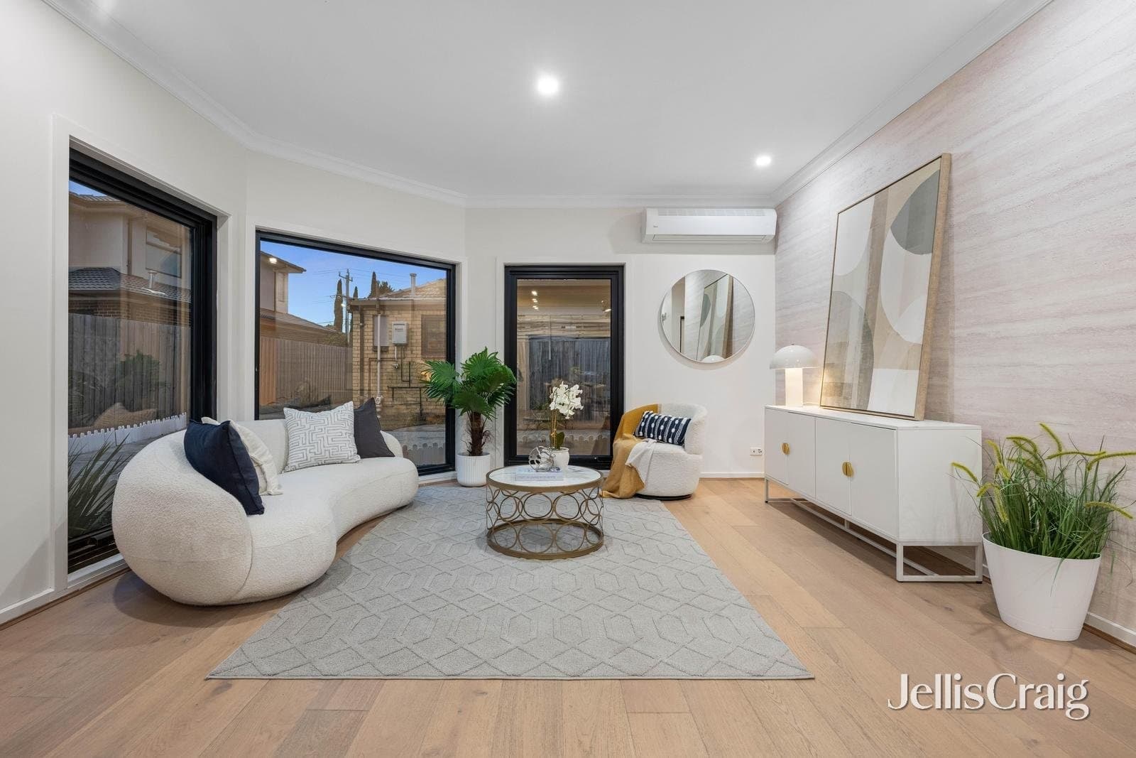 2/5 Peveril Street, Glen Waverley, Glen Waverley - Thumbnail 3