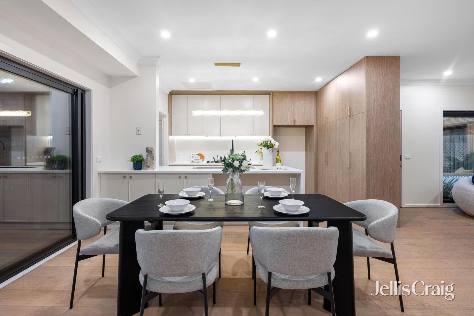 2/5 Peveril Street, Glen Waverley, Glen Waverley - Thumbnail 5