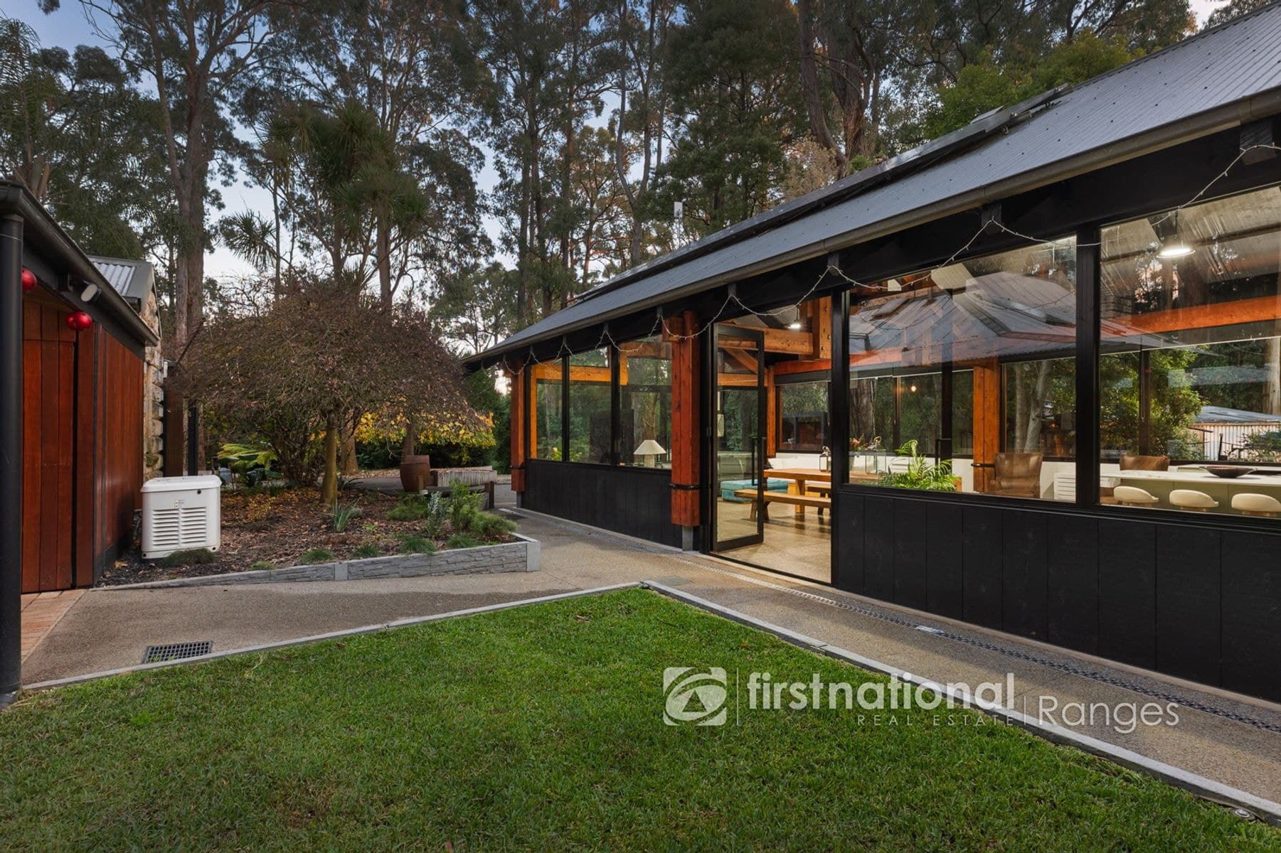 5 Doonaha Road, Cockatoo VIC 3781, Cockatoo - Thumbnail 2