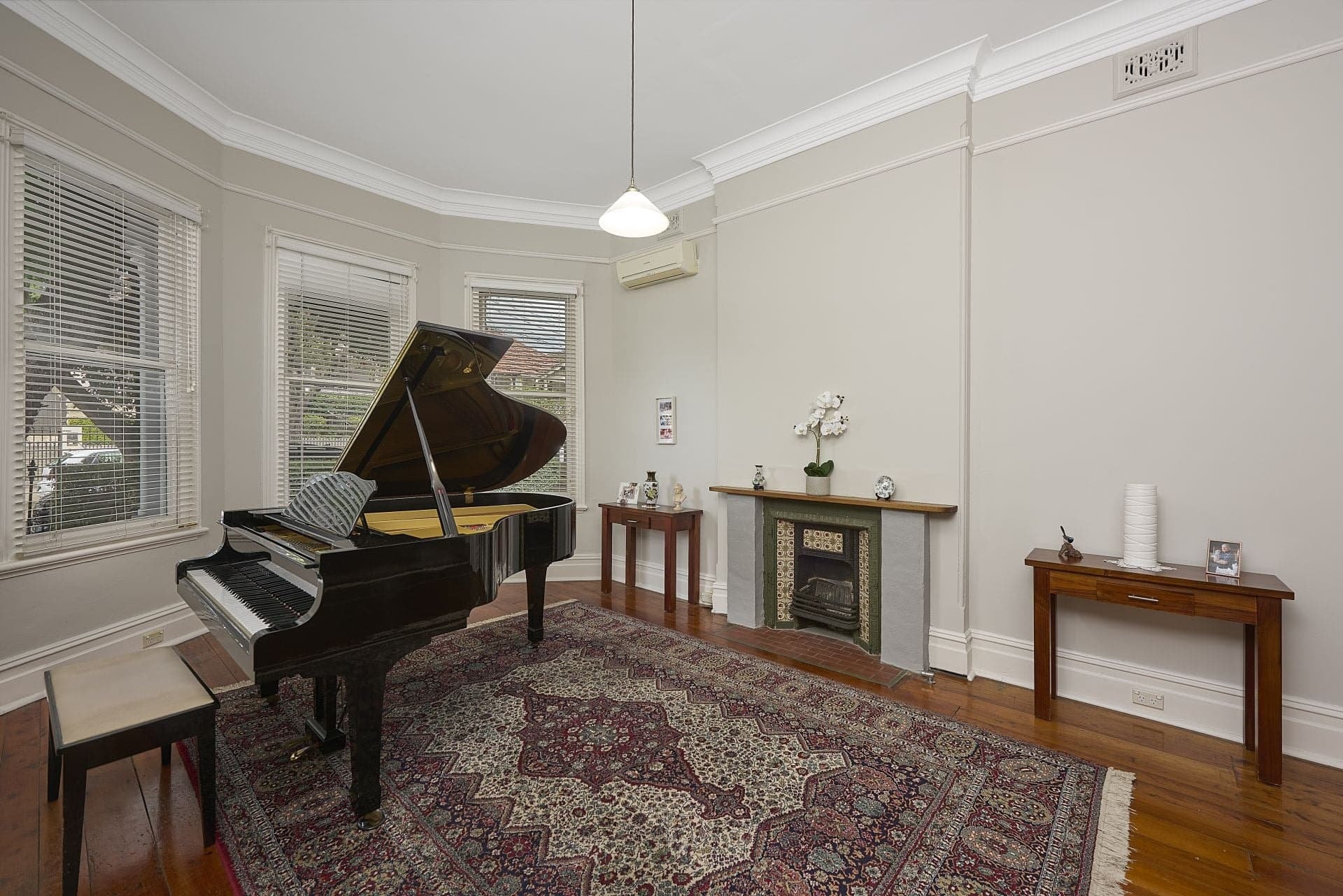 28 Harrow Road Stanmore NSW, Stanmore - Thumbnail 4