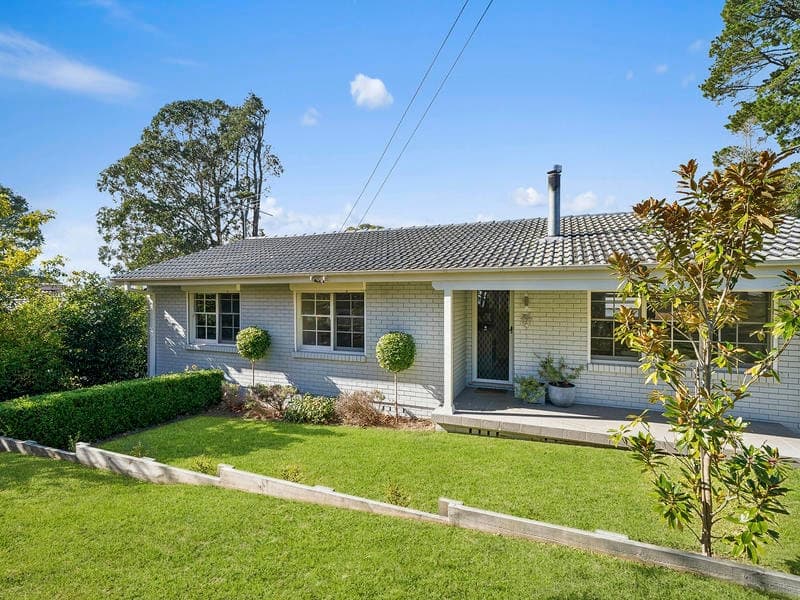 31 Hall Parade, Hazelbrook NSW, Hazelbrook - Thumbnail 3