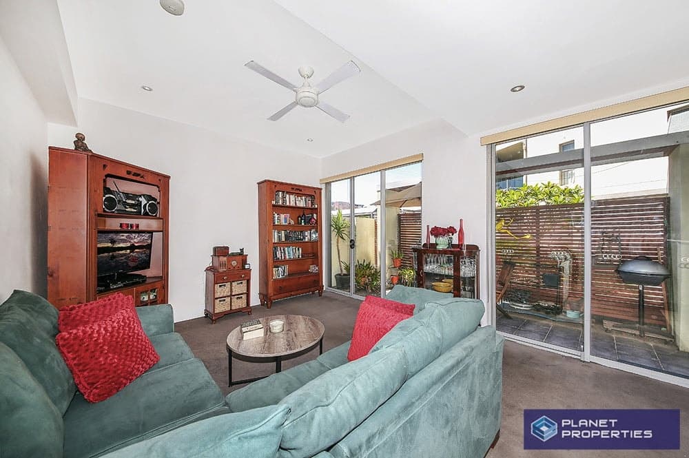 8/1 Goodsell Street ST PETERS NSW, Peters - Thumbnail 2