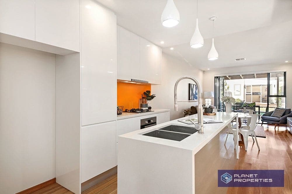 19 Bishop Street PETERSHAM NSW, Petersham - Thumbnail 3