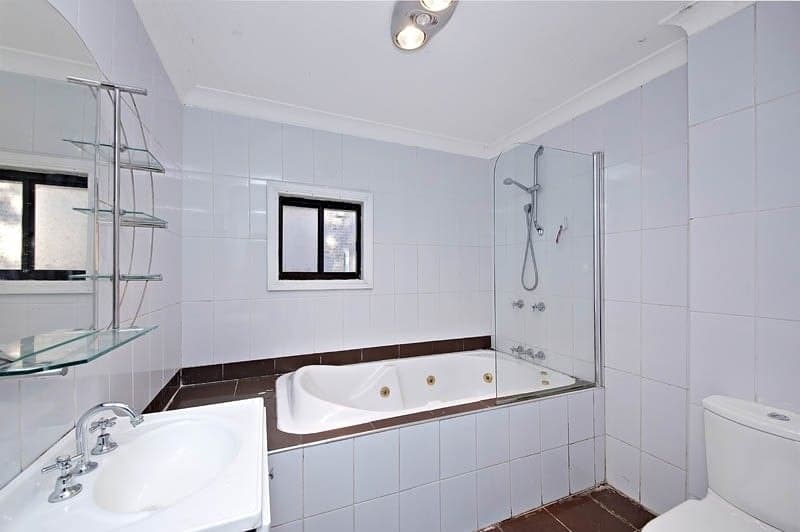 23 Belmore Road PUNCHBOWL NSW, Punchbowl - Thumbnail 4