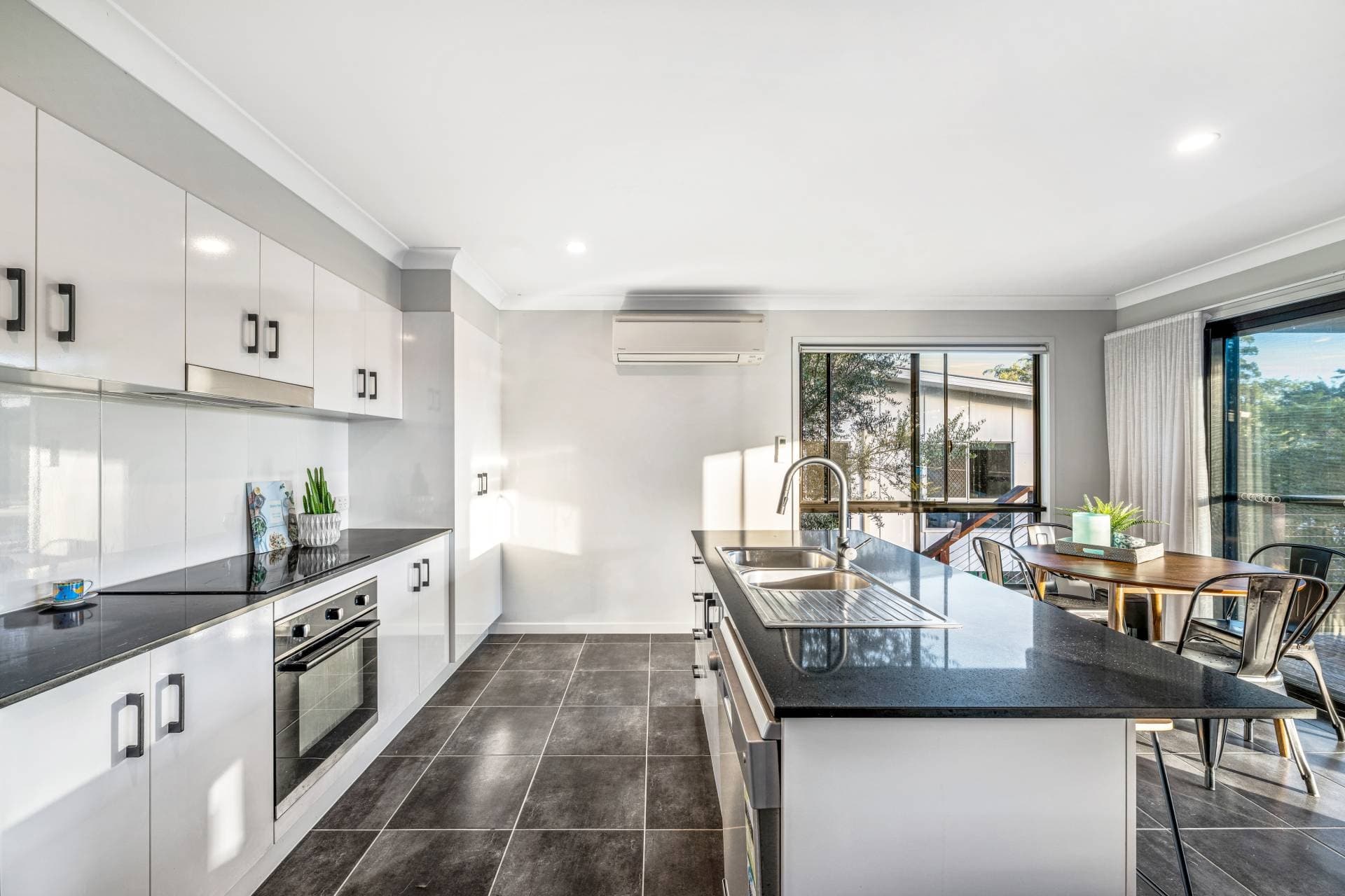 1/6B Jane Street, Palmwoods - Thumbnail 2