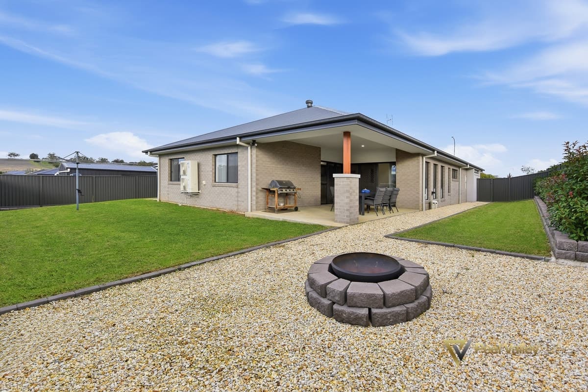 20 Grand Meadows Drive, TAMWORTH NSW 2340, Tamworth - Thumbnail 6