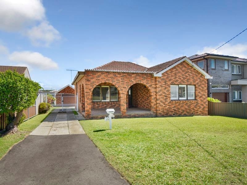 3 Renown Avenue, Miranda, Miranda - Image 1