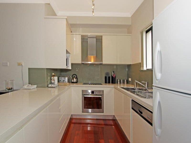 4 / 3 Richmond Avenue, Sylvania Waters, Sylvania Waters - Thumbnail 2