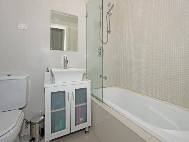 4 / 3 Richmond Avenue, Sylvania Waters, Sylvania Waters - Thumbnail 3