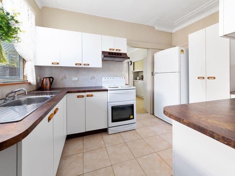 6 Birunna Avenue, Gymea, Gymea - Thumbnail 3