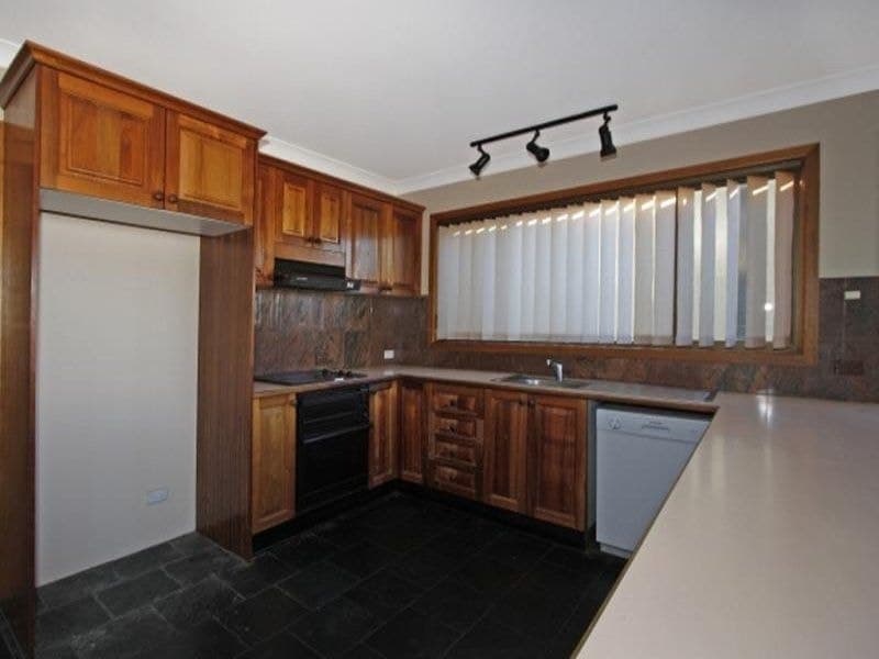 9 Alexander AVENUE, Taren Point, Taren Point - Thumbnail 6