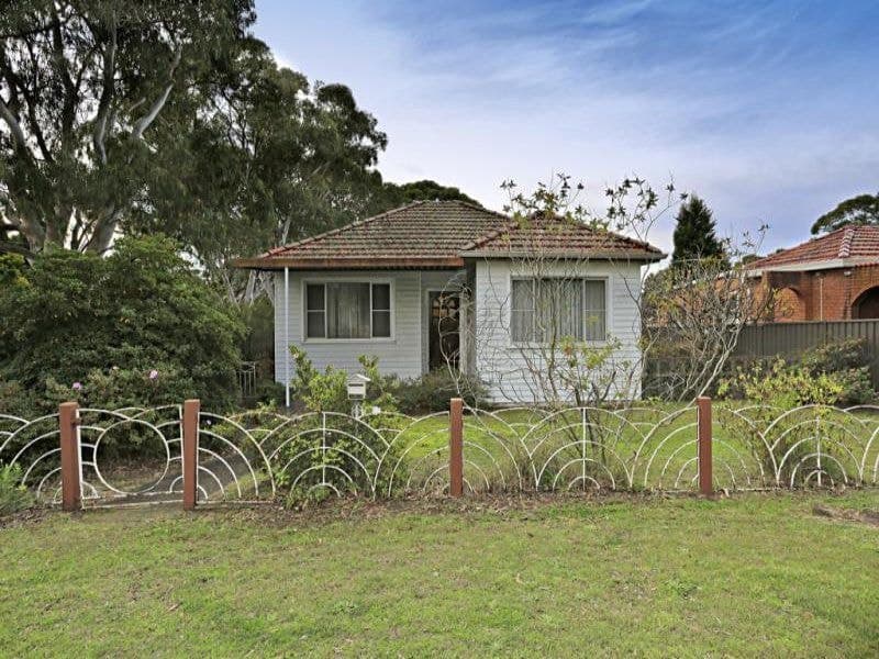 17 Moira Street, Sutherland, Sutherland - Image 1