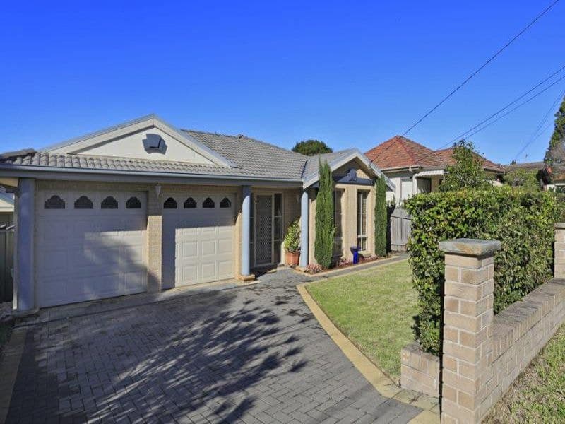 16 Tedman Parade, Sylvania, Sylvania - Image 1