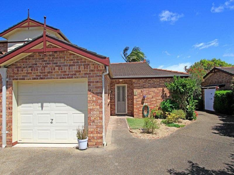 7 / 40 First Avenue, Loftus, Loftus - Image 1