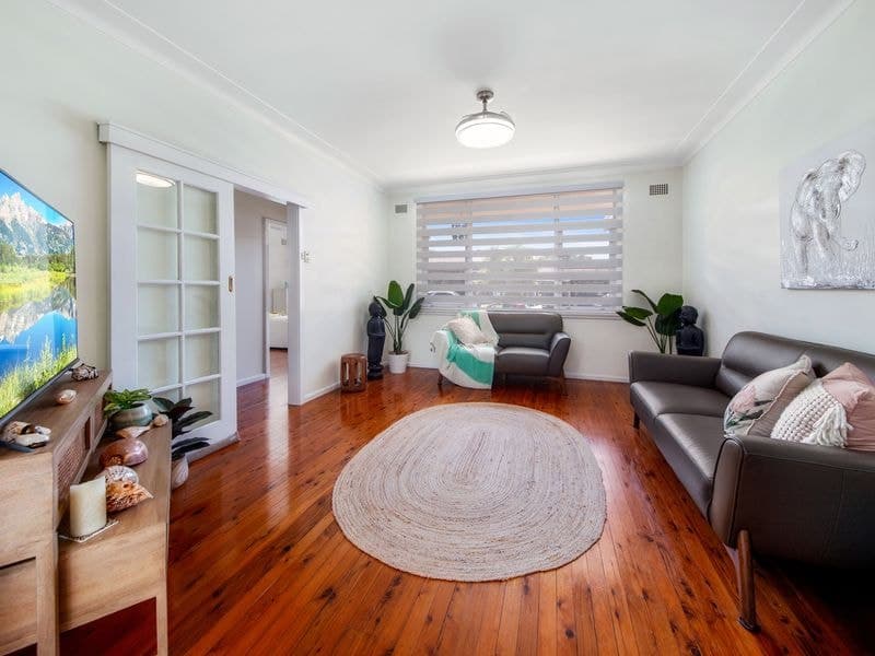 22 Meadow Place, Miranda, Miranda - Thumbnail 4