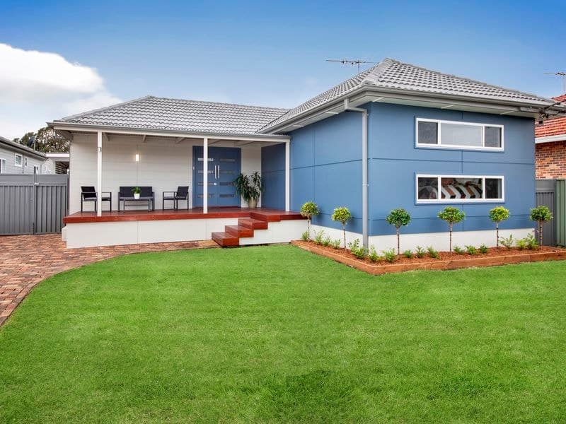 4 Renown Avenue, Miranda, Miranda - Image 1