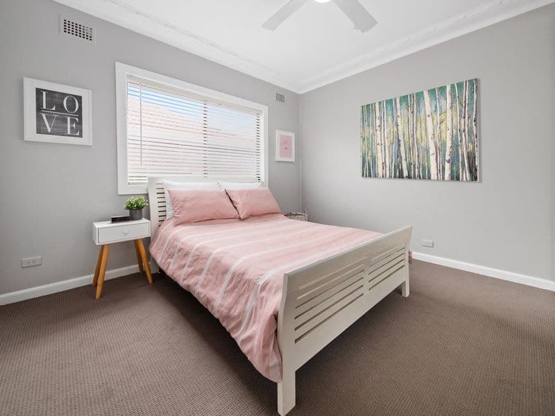 4 Renown Avenue, Miranda, Miranda - Thumbnail 6