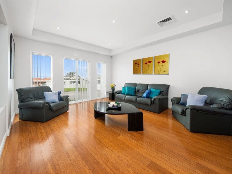 15 Woodlands Road, Taren Point, Taren Point - Thumbnail 3