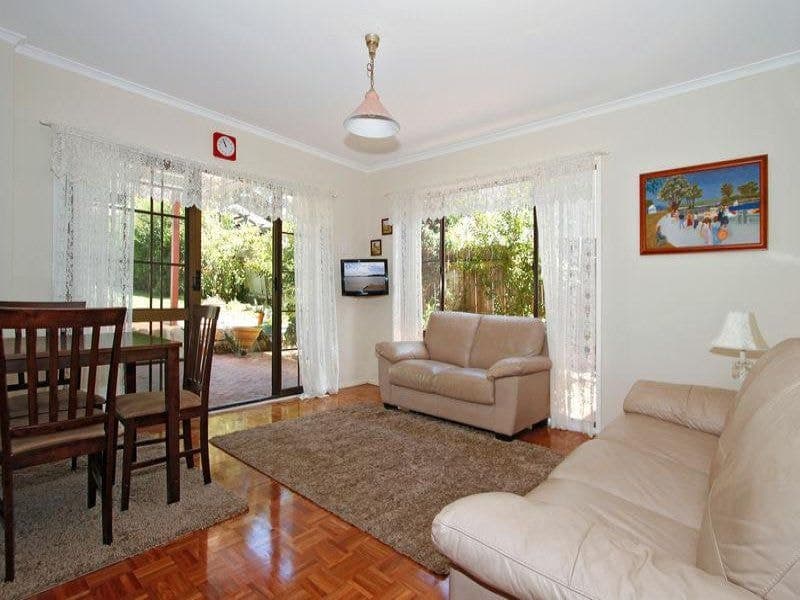23 Belgrave Esplanade, Sylvania Waters, Sylvania Waters - Thumbnail 3