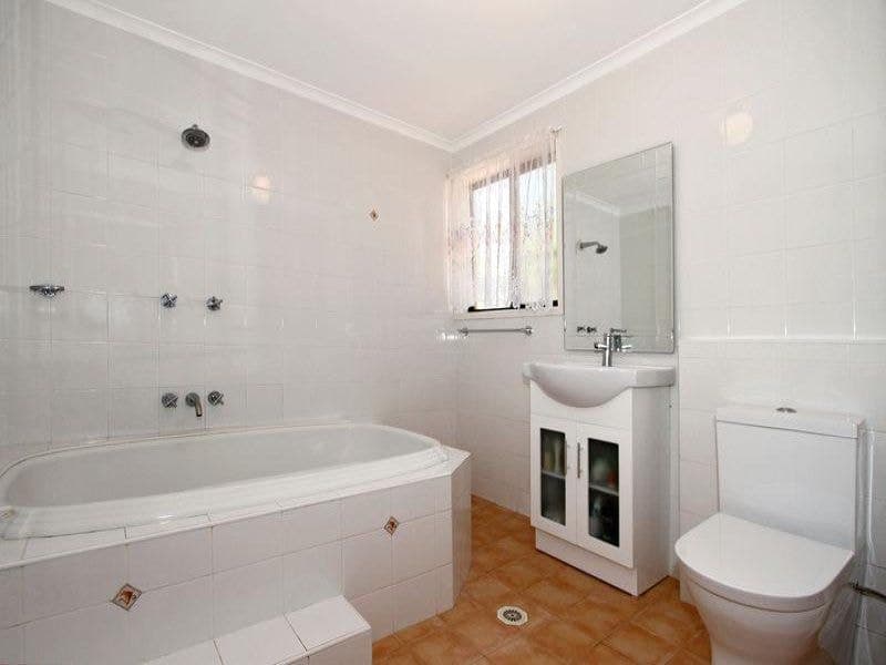 23 Belgrave Esplanade, Sylvania Waters, Sylvania Waters - Thumbnail 4