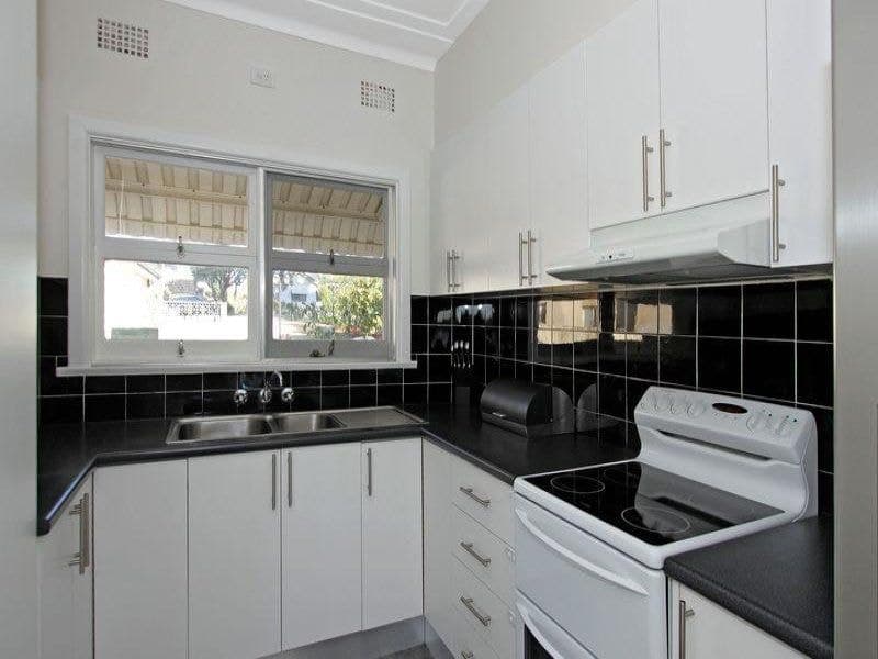 48 Connell Road, Oyster Bay, Oyster Bay - Thumbnail 4
