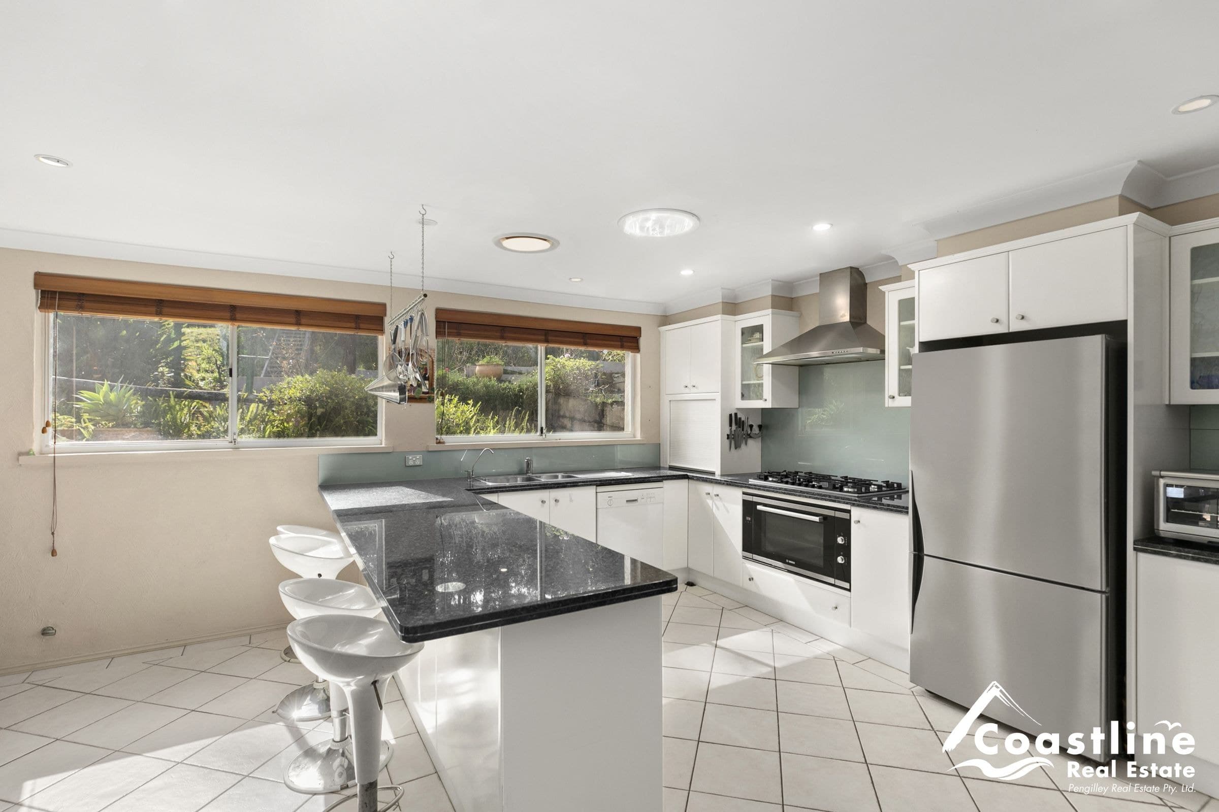 4 Kirra Street, Erina, Erina - Thumbnail 2