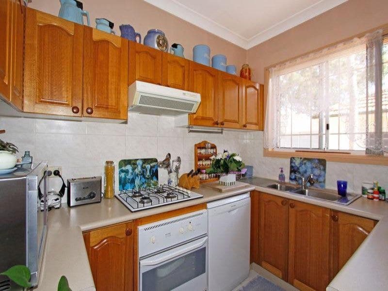 205 Oak Road, Kirrawee, Kirrawee - Thumbnail 2