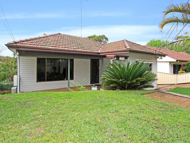 Oyster Bay, Oyster Bay - Image 1