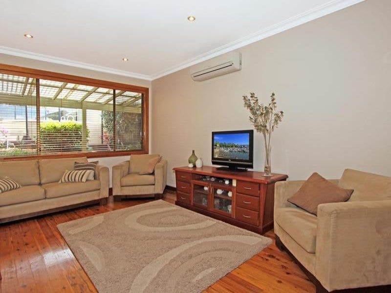 101 Novara Crescent, Como, Como - Thumbnail 2
