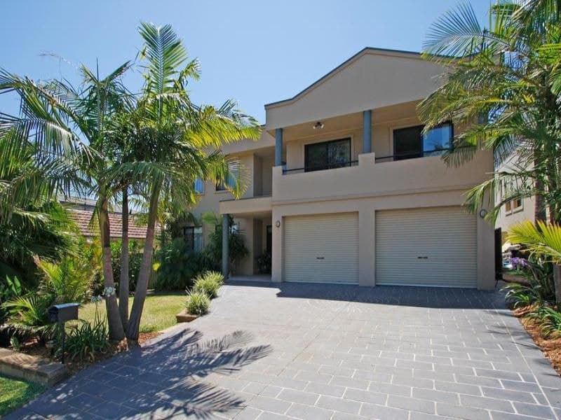 33 Curtis AVENUE, Taren Point, Taren Point - Image 1
