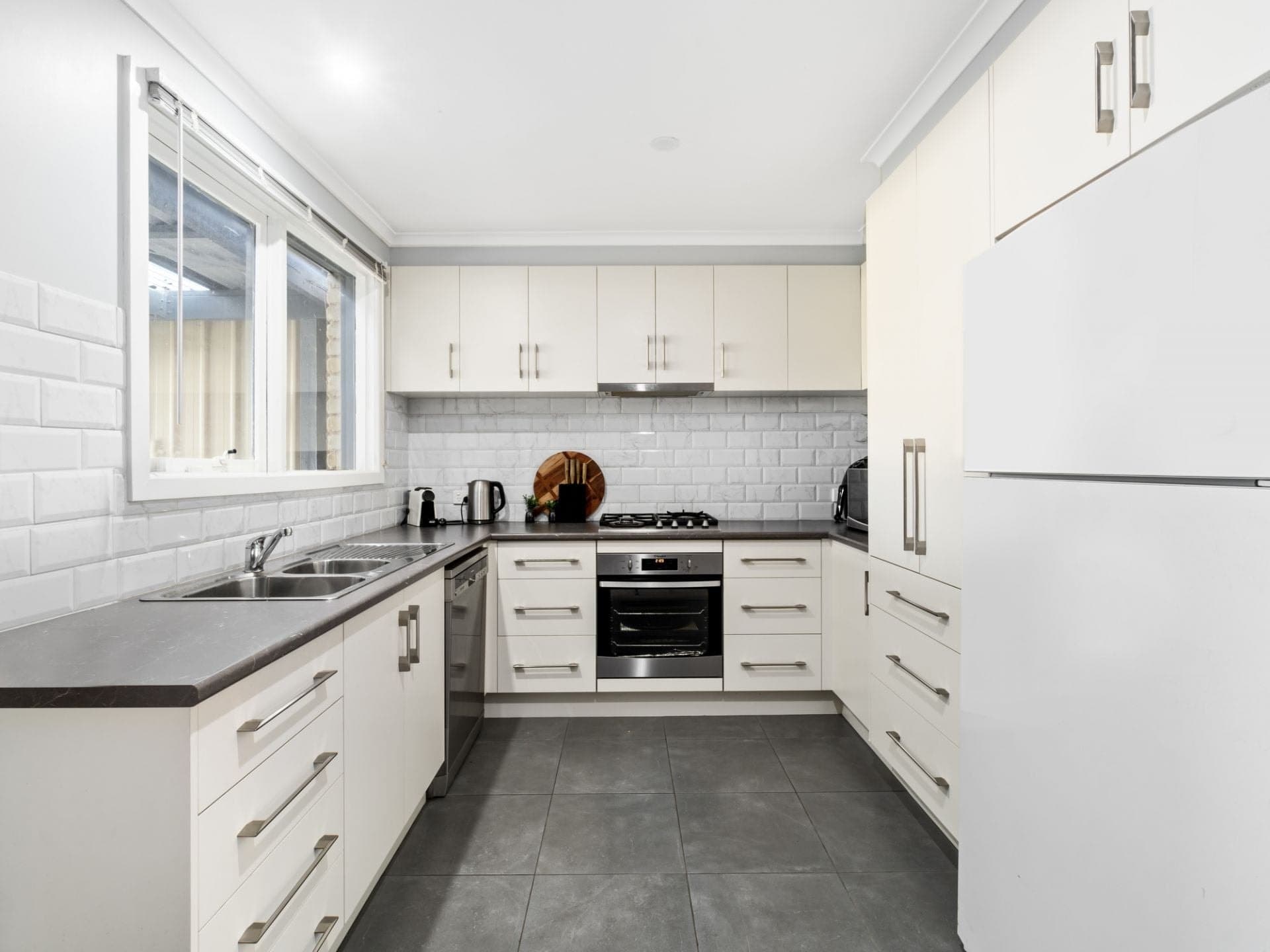 40 Stodart Street Colac VIC, Colac - Image 1