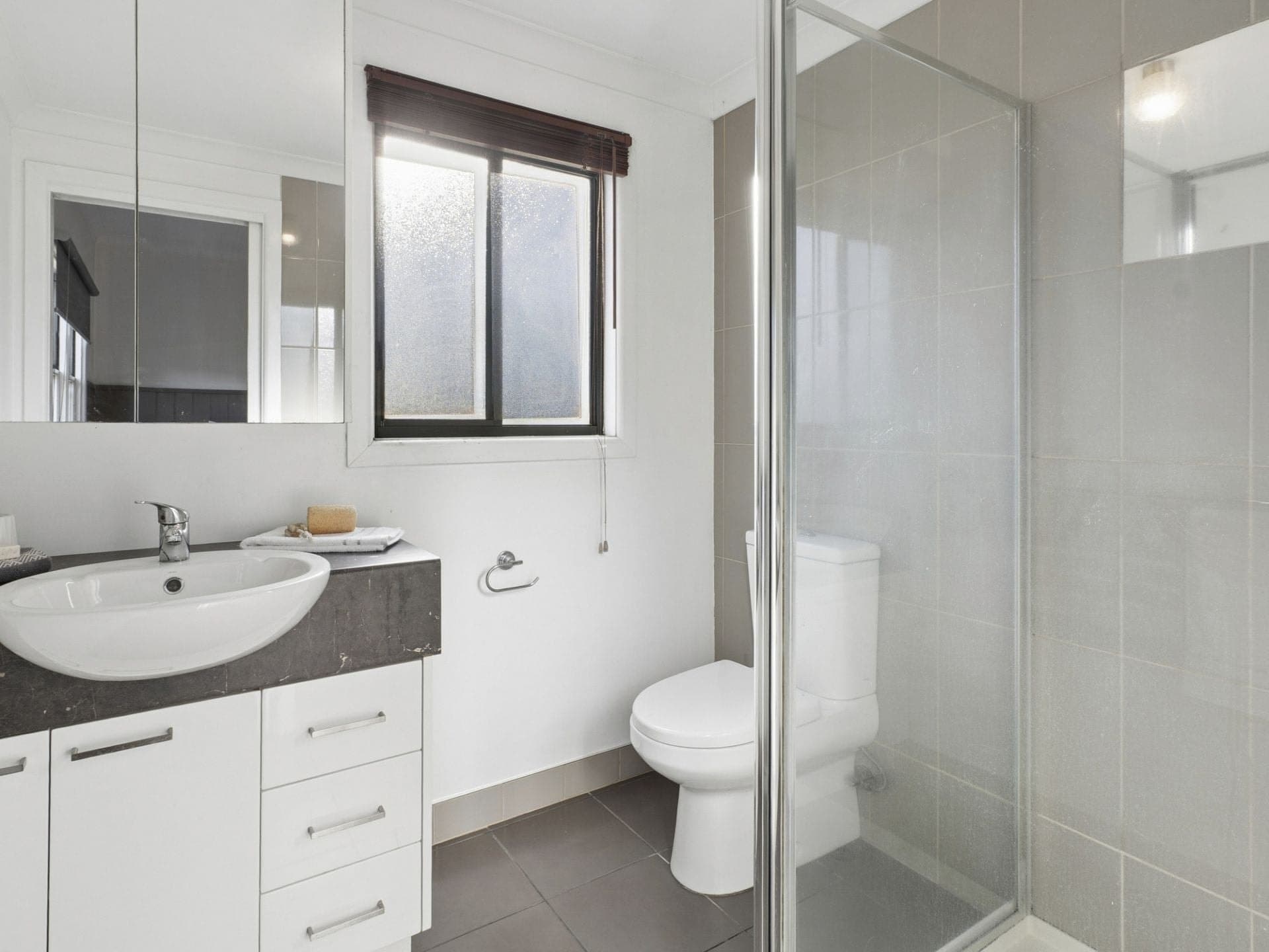 7 White Avenue Colac VIC, Colac - Thumbnail 4