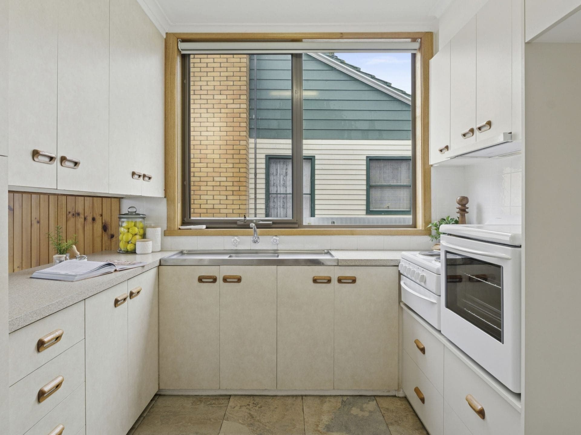 132 Armstrong Street Colac VIC, Colac - Thumbnail 8