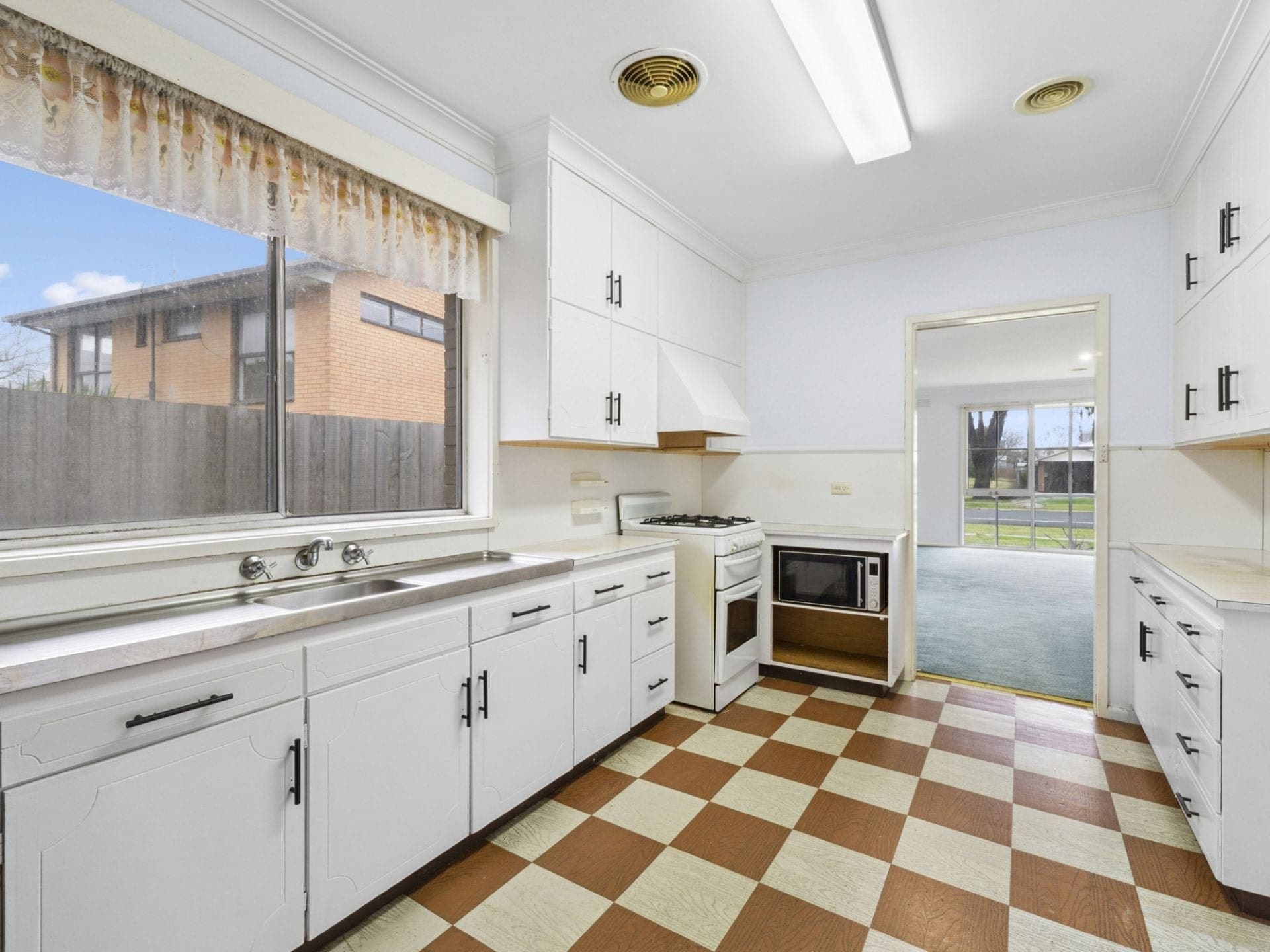 23 Chapel Street Colac VIC, Colac - Thumbnail 6